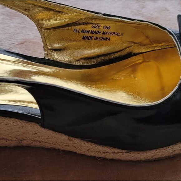 #262 Lane Bryant Black Patent Leather Peep Toe Wedged Shoes,sze. 10 - Picture 6 of 6